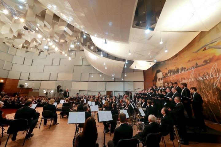 Revutsky Academic Male Choir (Kyiv, Ukraine)