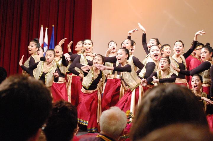 Ateneo de Manila College Glee Club