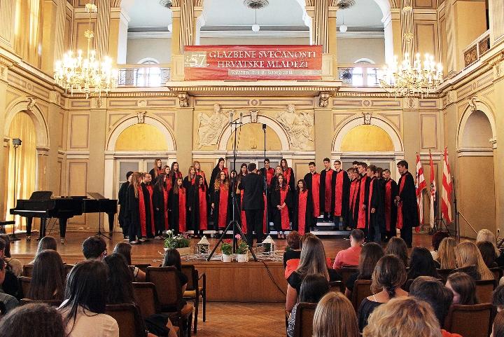 "Marko Marulić" High School Mixed Choir